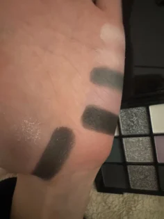 Тіньові відтінки для макіяжу - Палетка з 9 кольорів photo review