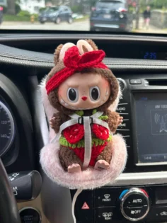 Безпечне сидіння для ляльок: Labubu Carseat для стильного інтер'єру photo review