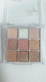 Палітра Тіней з Дев'яти Кольорів - Яскравий Вибір для Макіяжу photo review