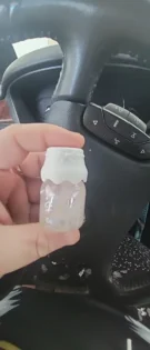 Бальзам для губ у формі метелика - зволоження та блиск photo review