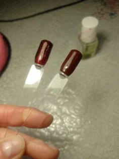 Гель лак LILYCUTE Dark Red Glitter - Яскравий манікюр на осінь photo review