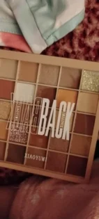 Економічна палітра тіней для очей – 25 кольорів для вашої краси photo review