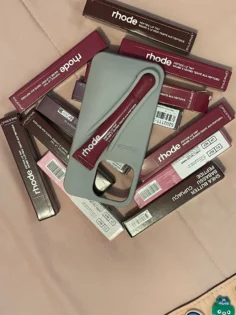 Гладкі губи з 10ml Mirror Lip Glaze – зволожуючий гель для губ photo review