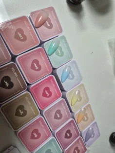 Гель лак для нігтів 20 кольорів - педікурас для вашого манікюру photo review