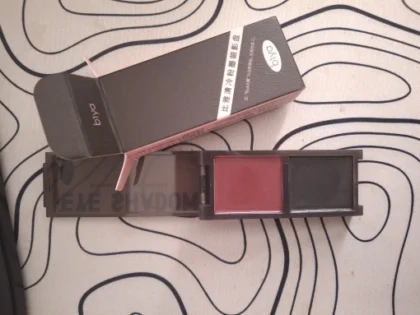 Тіні для повік Biya 2: Червоний і Чорний для Яскравого Макіяжу photo review