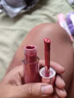 Матова рідка рум'яна з високим пігментацією для ідеального макіяжу photo review