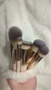 Макіяжні Пензлі MAANGE: Якість та Комфорт для Ідеального Зображення photo review