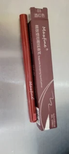 Водостійкий матовий червоний рідкий олівець для очей - тривала стійкість photo review