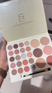 Eyeshadow Palette 26 Colors - Яскраві Відтінки для Вашого Макіяжу photo review