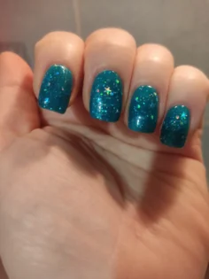 LILYCUTE Глітерний лак для нігтів: Яскравий весняний манікюр! photo review