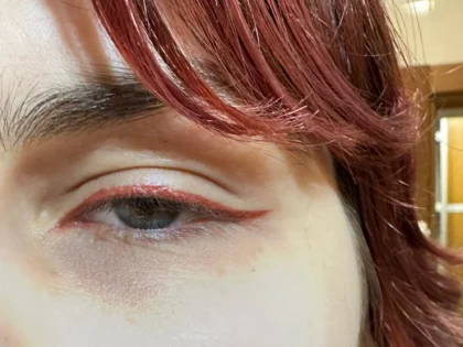 Водостійкий матовий червоний рідкий олівець для очей - тривала стійкість photo review