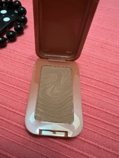 Bronzer Makeup: Ідеальний Контур для Вашого Обличчя photo review