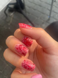 Гель лак LILYCUTE: яскраві та довговічні нігті photo review