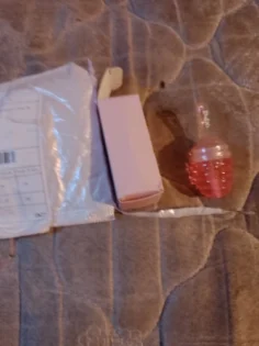 Honey Pot Lip Oil – Блискучий та Лонг Ластинг Бальзам для Губ photo review