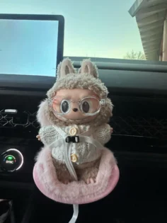 Безпечне сидіння для ляльок: Labubu Carseat для стильного інтер'єру photo review