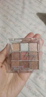 Палітра Тіней з Дев'яти Кольорів - Яскравий Вибір для Макіяжу photo review