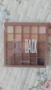 Палетка тіней для повік 25 кольорів: водостійка та матова photo review