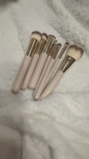 Макіяжні Пензлі MAANGE: Якість та Комфорт для Ідеального Зображення photo review