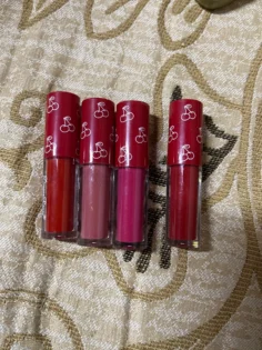 Mini Velvet Matte Lip Gloss Set - Лонг-Гарні губи з вишуканим ароматом photo review