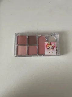 Тіні для повік: Light and shadow integrated eye shadow tray matte pearl tender pink makeup photo review