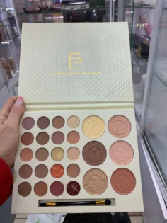 Eyeshadow Palette 26 Colors - Яскраві Відтінки для Вашого Макіяжу photo review