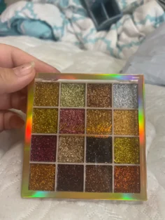 Глітери для макіяжу – яскраві кольори для вашого образу photo review