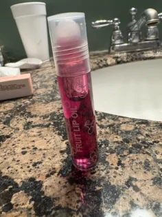 Глянцевий блиск для губ: зволоження, зменшення зморшок та догляд photo review