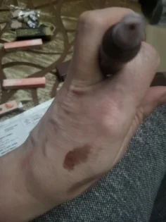 Глянцевий губний блеск: ненав’язливий об'єм і зволоження для ваших губ photo review