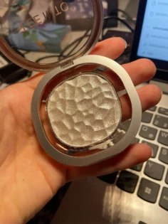 Highlighting Powder - Блискучий та Довговічний Хайлайтер від LEEINTO photo review