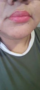 Глітерний блискучий бальзам для губ – 6 кольорів для яскравого вигляду photo review