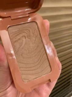 Bronzer Makeup: Ідеальний Контур для Вашого Обличчя photo review