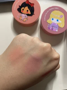 Cushion Blush Blendable Shade - Тривалий рум'янець для природного вигляду photo review