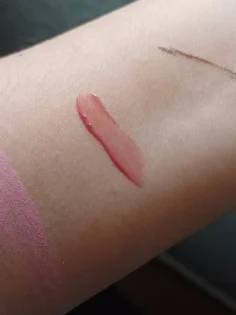 Judydoll Ice Iron Lip Glaze: Ваша ідеальна помада для дзеркального блиску photo review