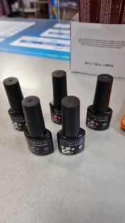 Гель лак LILYCUTE: яскраві та довговічні нігті photo review