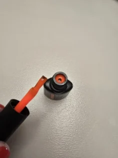 Флуоресцентний гель лак MEET ACROSS - яскравий стиль для вашого манікюру photo review