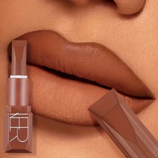 Губна помада Flat Head: водостійка, матова, довготривала