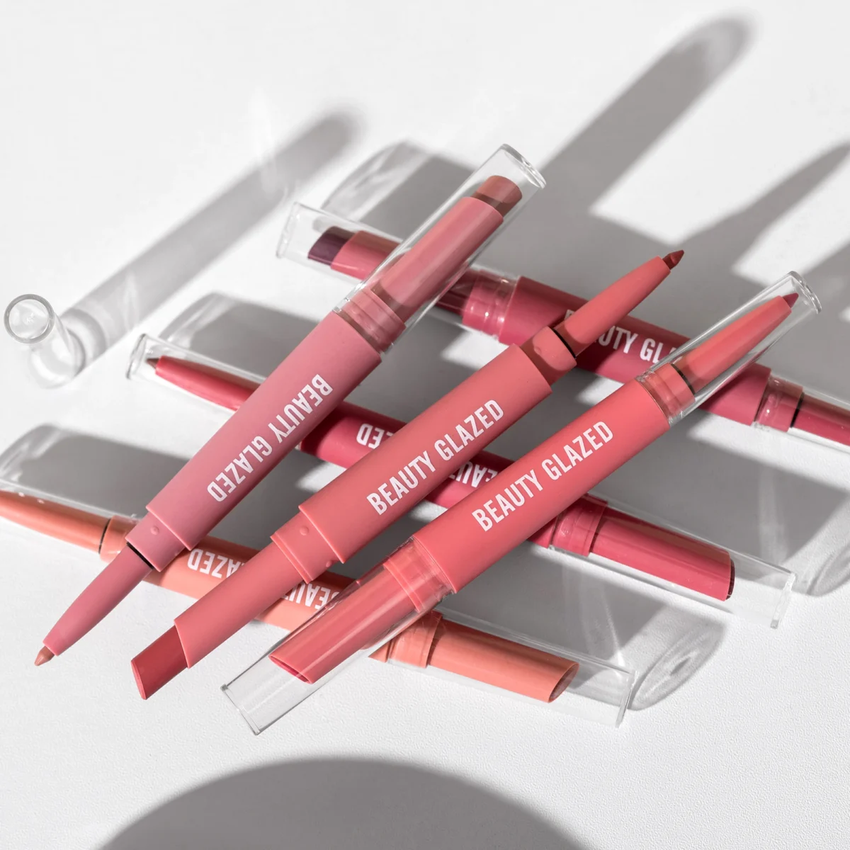 Лайнер для губ і помада: 2-в-1 для ідеальних губ - Зображення 2