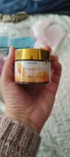 Крем для обличчя з вітаміном C - відновлення та зволоження для вашої шкіри photo review