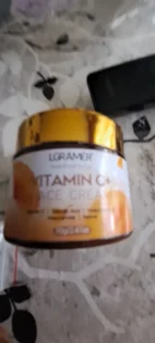 Крем для обличчя з вітаміном C - відновлення та зволоження для вашої шкіри photo review