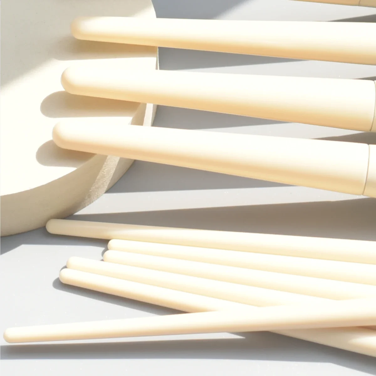 KOSMETYKI - Soft Fluffy Makeup Brushes Set для ідеального макіяжу - Зображення 3