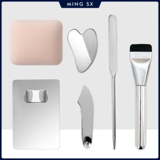 Макіяжні інструменти: Пензлі та палітра для косметики