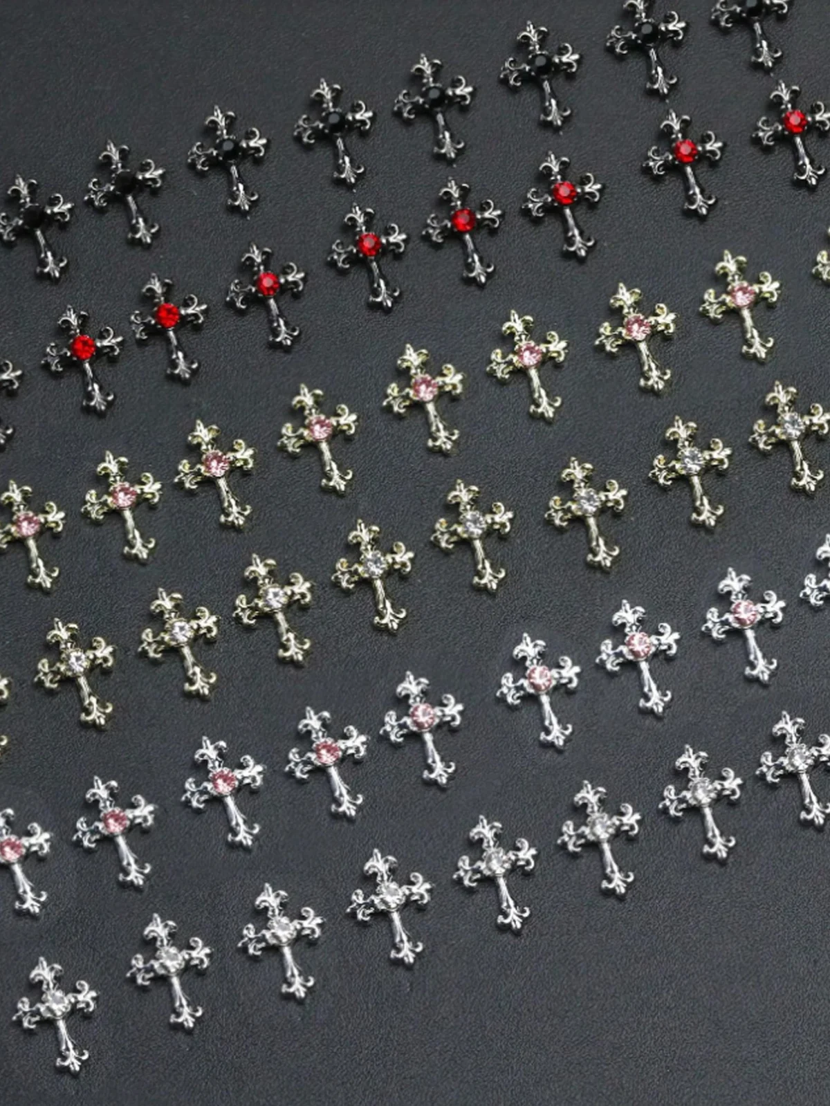 Декорація для нігтів з кристалами – 60pcs Y2K Золото, Срібло та Чорний Хрест - Зображення 6