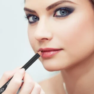 Лінійка для губ Waterproof: 12 Підводок для Точного Макіяжу