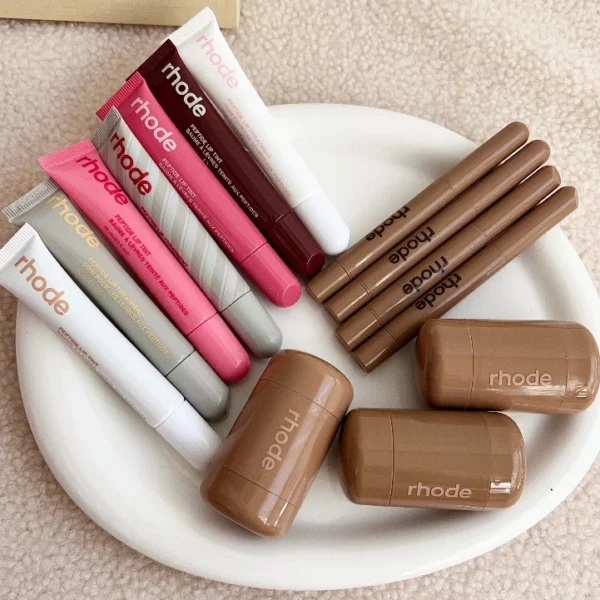 Водонепроникний блиск для губ та помада - набір для ідеального макіяжу