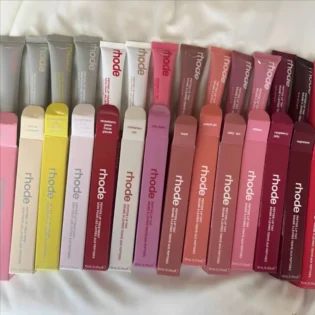 Lip Plumping Gloss - Блиск для губ для ідеального обсягу