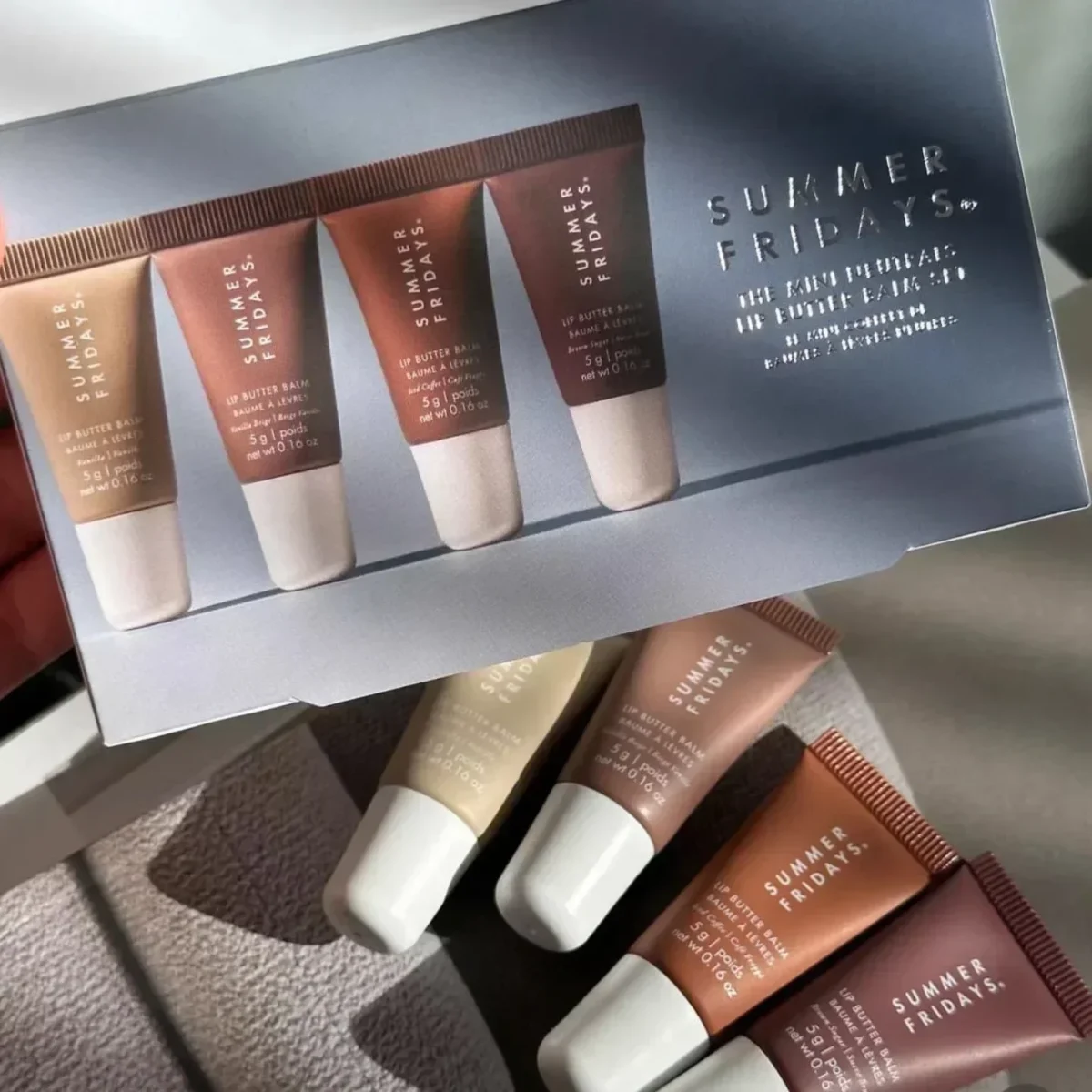 Ліпглосс NEW Summer Fridays: Яскравий блиск для губ - Зображення 6