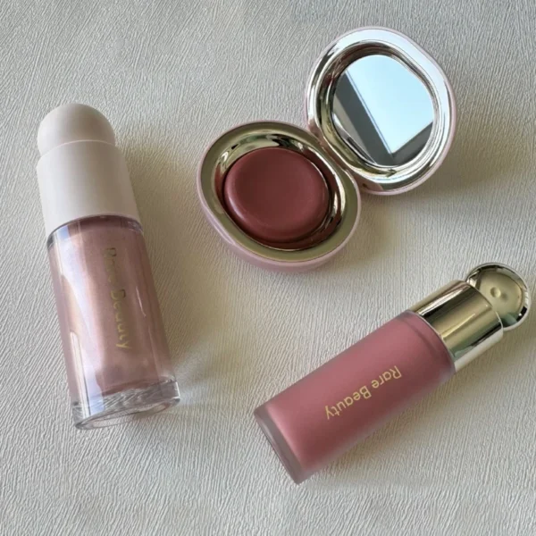 Рідкий рум'янець: Hot Rare Beauty для ідеального макіяжу