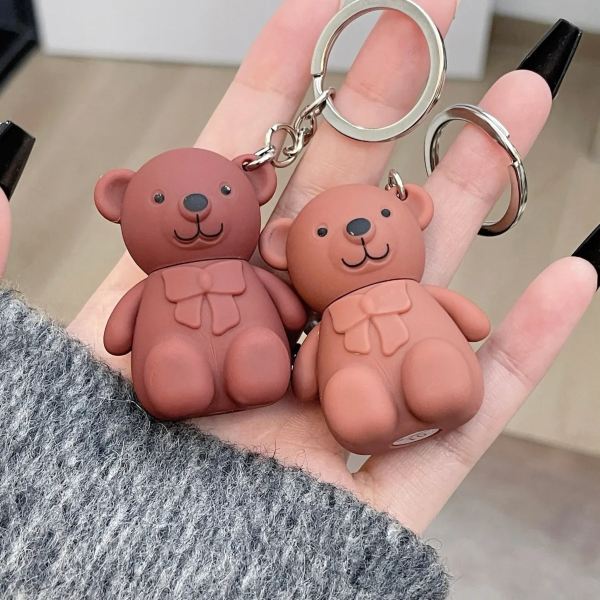 Cute Bear Keychain Matte Velvet Lip Gloss Mirror Brown Lipstick Waterproof Long Lasting Non-Stick Cup Lip Mud Korean Cosmetic - Зображення 4